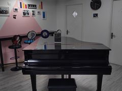 -梅纳·钢琴声乐架子鼓Mena Music(双井店)