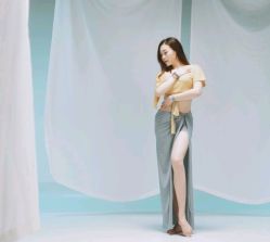 -单色舞蹈