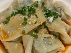 红油荠菜馄饨-弄堂咪道-饭香·面香·馄饨香(钦州北路田尚坊店)