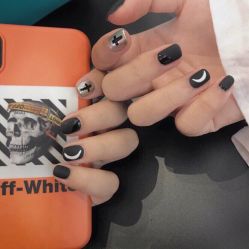 -安娜美甲美睫沙龙