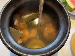 -八府香鸭·啫啫煲(华山路店)