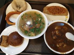 -护国寺小吃(机场店)