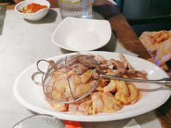 -尚尚仙·酸汤猪手·猪肚鸡火锅(华联万柳购物中心店)