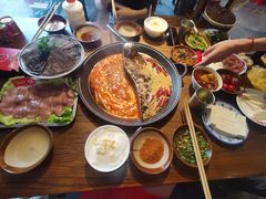 -萍姐火锅·公路夜市(武汉首店)