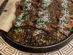 招牌田园火焰牛肋骨-蜜桃餐厅·伴山(湖滨商业街店)