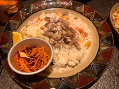 金桃手抓饭-丝路金桃·新疆菜(徐汇店)