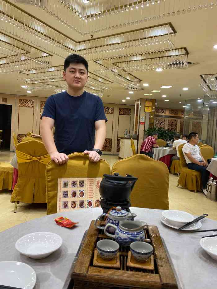 明记海鲜城(新港西路店)