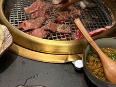 -铭牛烧肉·和牛海鲜自助(高新月牙湖店)
