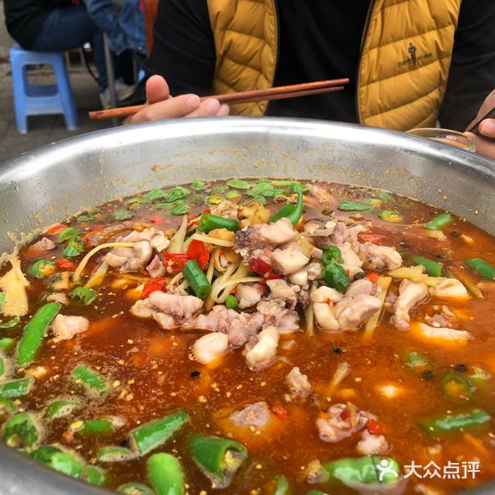 鸿鹤鲜锅兔(山水名苑店)