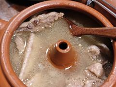 -银米·云南传统过桥米线(双廊黑金冠店)