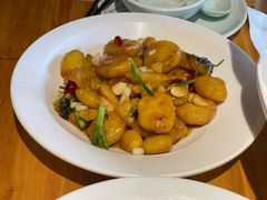 -头上红煨盐鸡·非遗院子餐厅