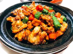 美味牛蛙煲-火啫啫·粤式啫啫煲(南通首店)
