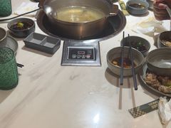 -喃喃椰·糟粕醋·椰子鸡火锅(七堡花园店)