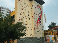 -问山MountQuest攀岩馆