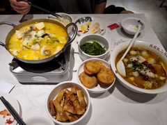 -渝是乎酸菜鱼(龙旗购物中心店)