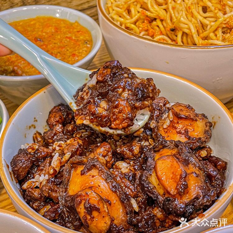 好吃晕️在杭州一定要来吃这碗40多r的蟹黄饭️