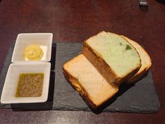 餐前面包-北京华彬费尔蒙酒店·刃餐厅