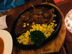 -玛格萝妮比萨屋(四平店)