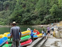 -安吉龙王山峡谷漂流