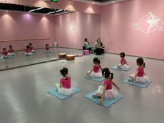 -艺熠舞蹈口才主持表演艺术中心(爱琴海校区)