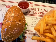 -The Habit Burger Grill 哈比特汉堡(复兴soho店)