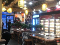 -川麻婆泥锅涮肚·串串火锅(物资学院店)