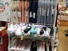 -名创优品(海珠乐峰广场店)