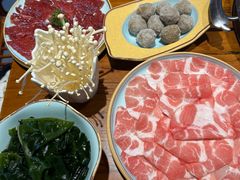 -东巴婆婆云南鱼豆花火锅(大东门店)