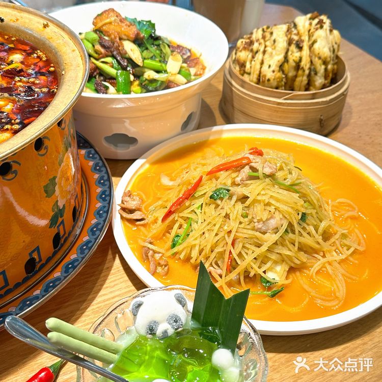 成都性价比最高的米其林黑珍珠餐厅🍴～尝尝是怎么回事～