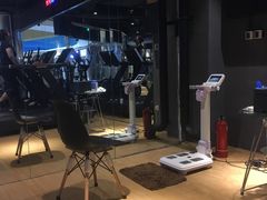 -VLines耀能运动24小时·月付制健身(京广桥店)