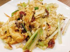 叉烧韭黄炒滑蛋-裕记烧腊连锁餐饮(外马分店)
