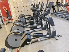 -英派斯健身旗舰店(海信国际中心馆)
