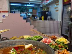 -四小区火锅·巷子里的重庆火锅(花照壁店)