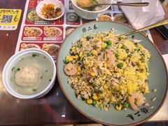 -扬二春炒饭(国庆路总店)