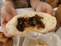 -李与白包子铺(桐梓林店)