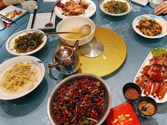 -乔家小院•非遗驴肉•本地小海鲜(滨河路店)