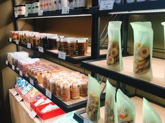 面包甜点陈列柜-KenGee仟吉(吉庆街店)