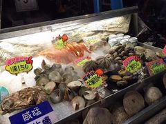 -六合夜市