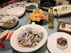 -新天明砂锅鱼头煲