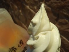 红豆双皮奶风味华夫筒-麦当劳(龙湖北京大兴天街店)