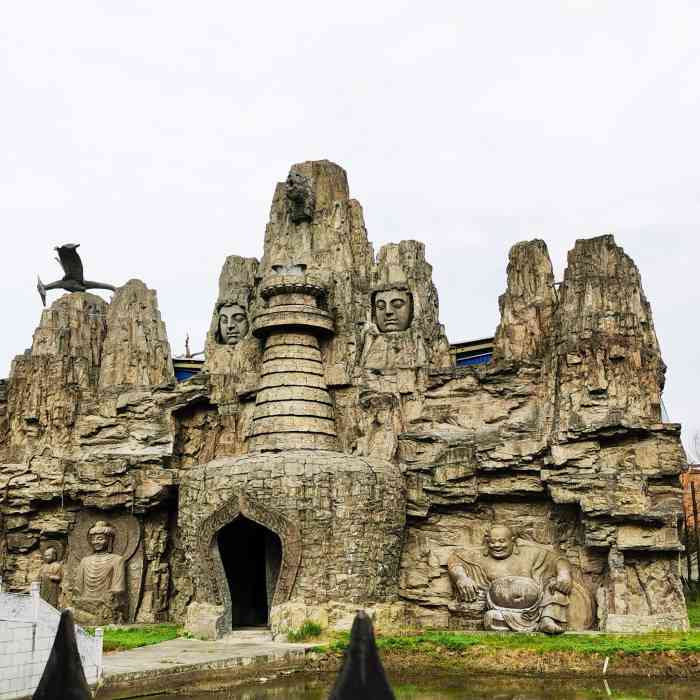 诸暨长城影视城-"总体感觉不错,国庆节期间和朋友一起过去玩.