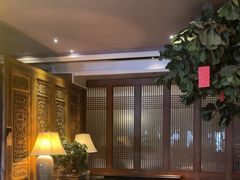 -八府香鸭·啫啫煲(华山路店)