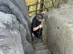-罗田薄刀峰风景区