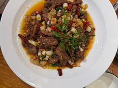 -老滇山寨•云南特色菜•地方菜•民族风情歌舞表演(金碧店)