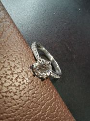 -威德钻石-克拉钻大本营(南京东路店)