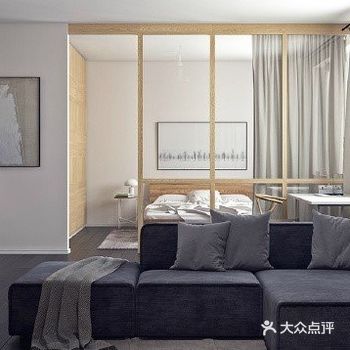 显得格外温暖、优雅，巧妙的功能区划分