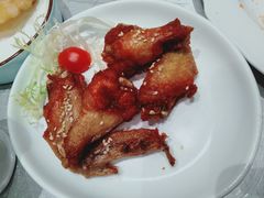 招牌烤鸡翅-姚姚酸菜鱼·金戈戈香港豉油鸡(喜荟城联名店)