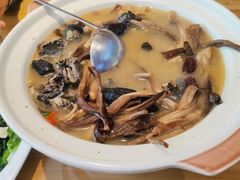 -严记小天府酸菜鱼(西四路店)