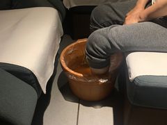 包房-天然沐足·推背采耳·敷姜艾灸(龙眼美食街店)