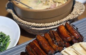 Pancake-Wrapped Pork Belly